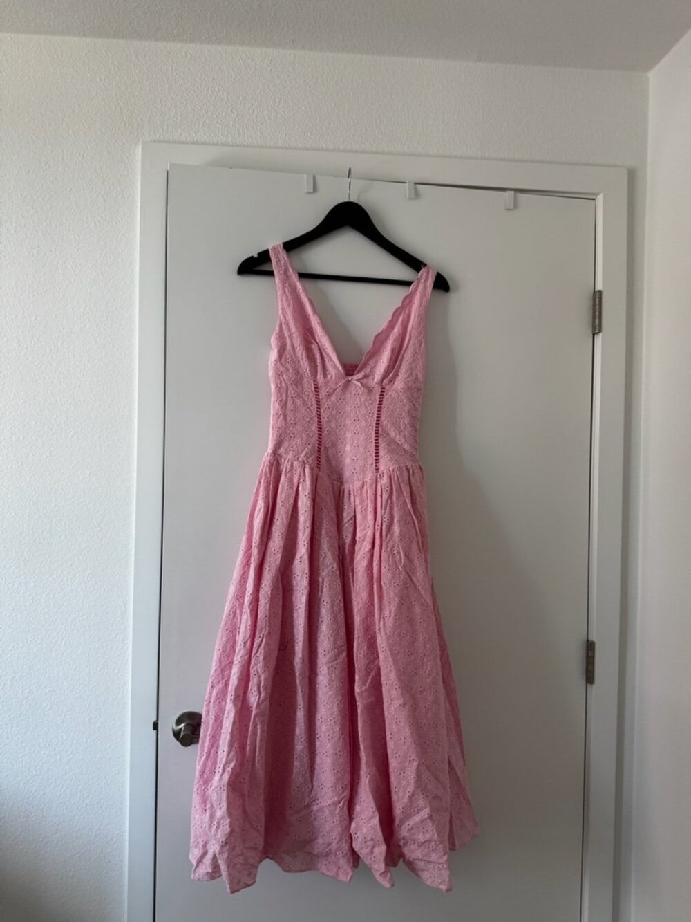 NWT Oh Polly Pink Floral Eyelet Maxi Dress - Size 4 - Picture 6 of 9